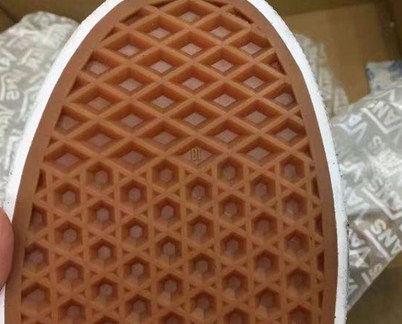 Kode Waffles Sepatu